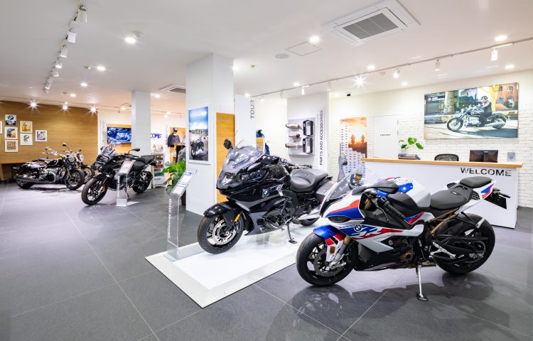 Bmw モトラッド湘南台 ショップ情報 丸富オート販売 横浜 湘南でバイクの購入 修理 レンタルバイク バイクのことなら何でもおまかせ Bmw モトラッド湘南台 ショップ情報 丸富オート販売 横浜 湘南でバイクの購入 修理 レンタルバイク バイクのことなら何でもおまかせ